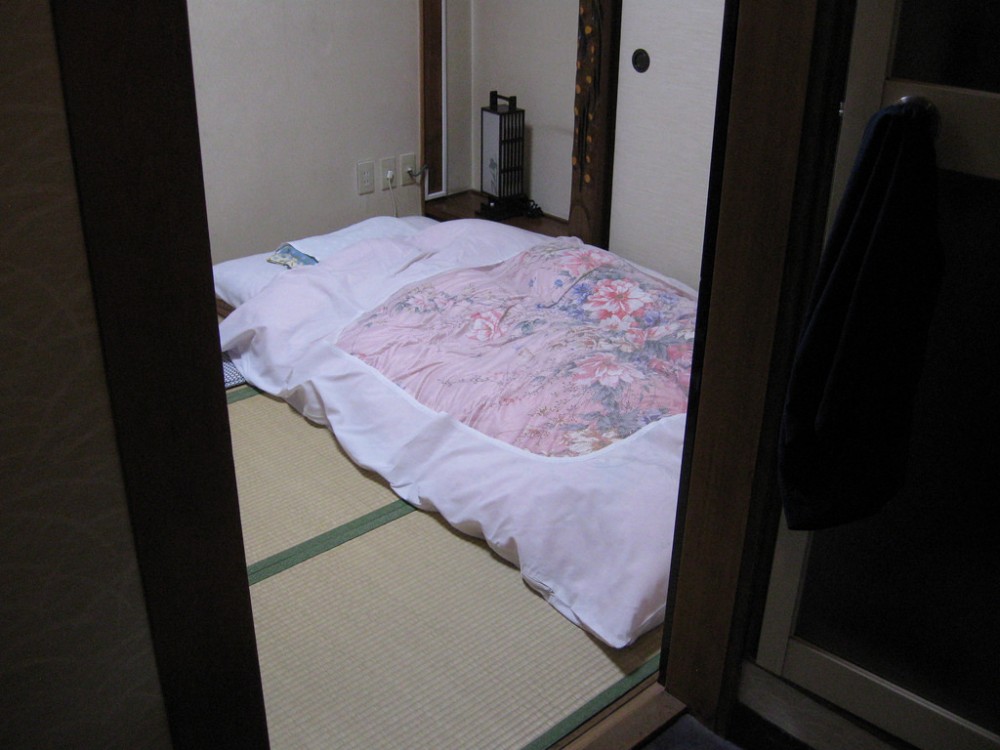 futon, japanese bed, japanese traditional home
