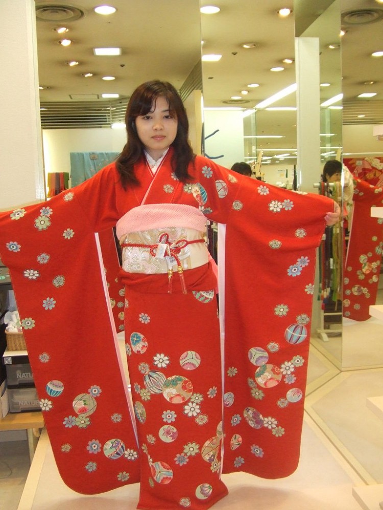 furisode, japanese kimono